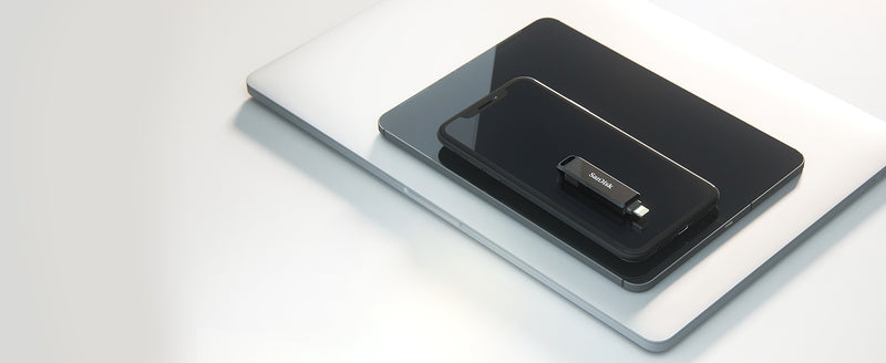 SanDisk 64GB iXpand Flash Drive with Lightning and USB-C connectors, Works with iPhone 14 and older